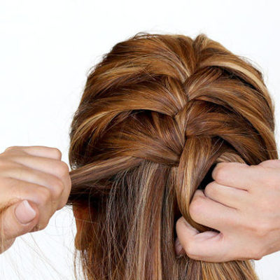 7 Hairstyle Tips To Try Out