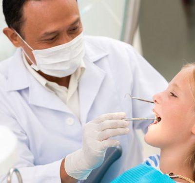 How to Choose the Right Cosmetic Dentist? 