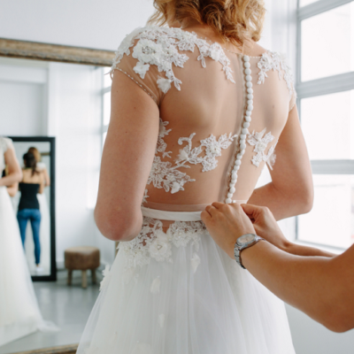 7 Mistakes to Avoid When Shopping for Your Wedding Dress