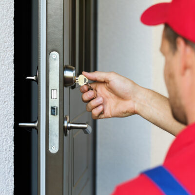 Calling on an Emergency Locksmith: 5 Things to Know